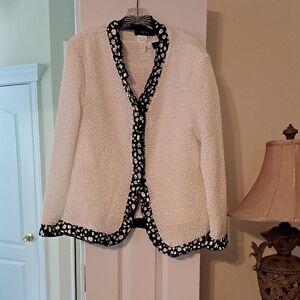 Chic White and Black Women's Jacket And Shirt